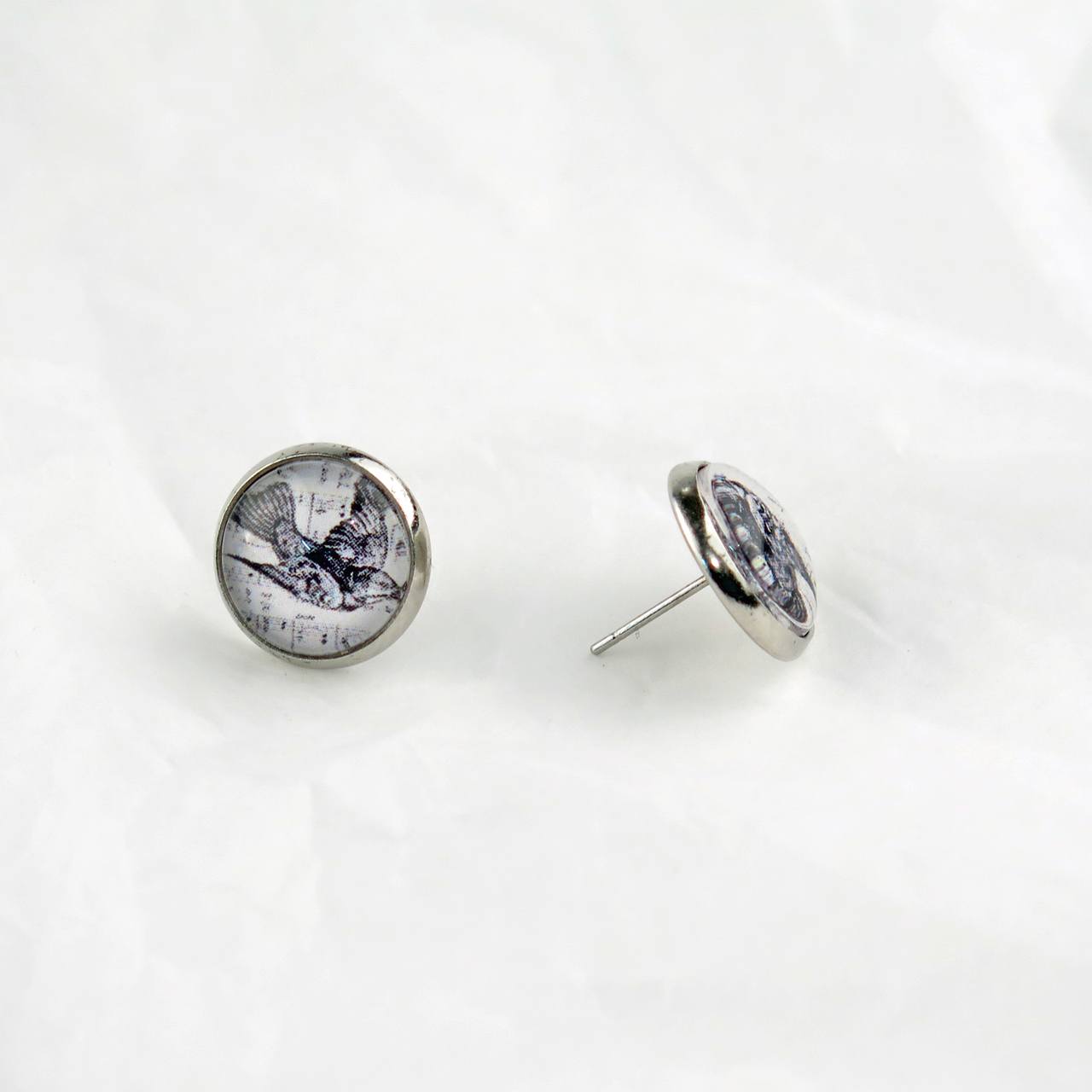 Ohrstecker Cabochon Elster schwarz-weiss