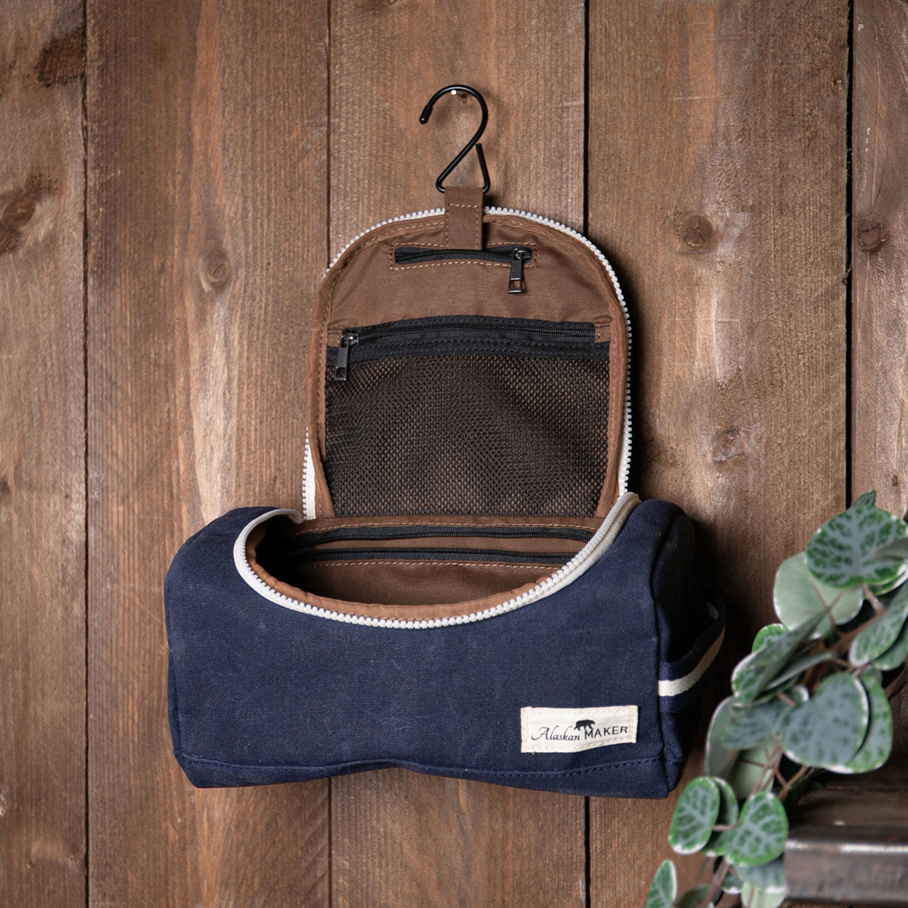 Alaskan Maker Necessaire Kenai navy Szene