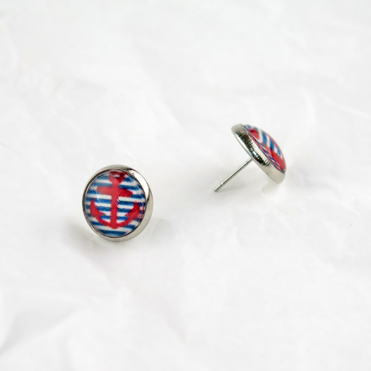 Ohrstecker Cabochon roter Anker / blaue Streifen